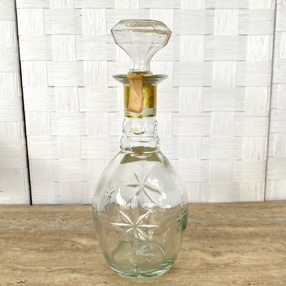 Vintage Walker's DeLuxe Bourbon Decanter Bottle Starburst Glass 4/5 Qt - Picture 7 of 9